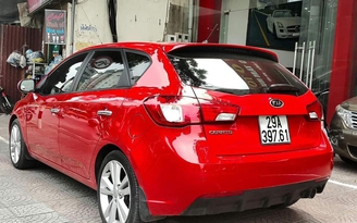 Xe hiếm KIA Cerato 5 cửa giá hơn 300 triệu đồng tại Việt Nam