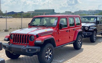 Lô xe Jeep chính hãng bất ngờ về Việt Nam