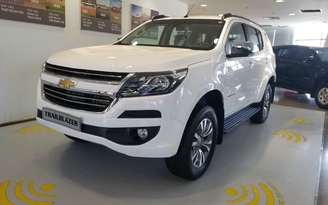 Chevrolet Trailblazer tiếp tục giảm giá 'sốc' 300 triệu đồng tại Việt Nam