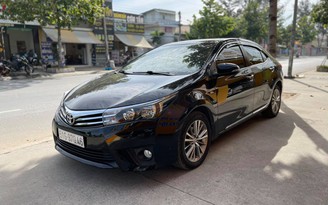 Toyota Corolla Altis cũ rớt giá bất ngờ sau 5 năm sử dụng