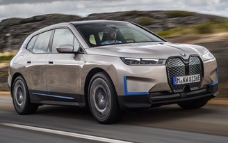 BMW iX - SUV điện sạc pin 1 lần di chuyển 600 km