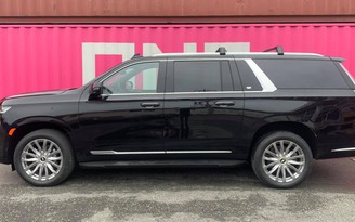 'Khủng long Mỹ' Cadillac Escalade ESV 2021 đầu tiên về Việt Nam