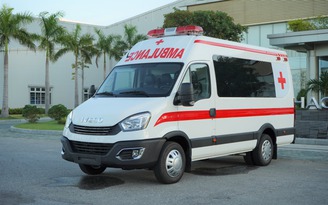 Cận cảnh xe cứu thương Iveco Daily do THACO sản xuất
