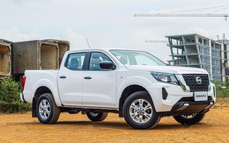 Nissan Navara EL 2023, xe bán tải thực dụng giá 700 triệu tại Việt Nam