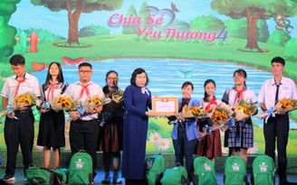 'Chia sẻ yêu thương' dịp Tết trung thu