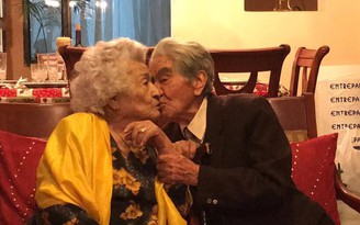 Hé lộ 'thiên tình sử' của đôi vợ chồng già nhất thế giới