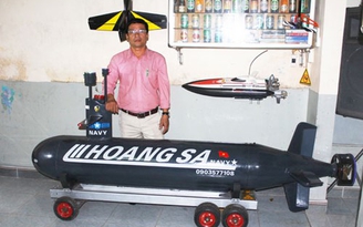 Tàu lặn điều khiển từ xa ra sông Hương