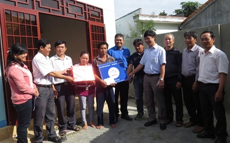 Trao nhà nhân ái cho ngư dân trẻ