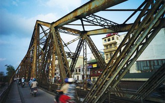 Hà Nội trình phương án cầu đường sắt cách cầu Long Biên 75 m