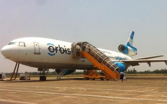 Bệnh viện bay Orbis đến Huế đào tạo cho bác sĩ Việt