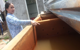 Lấy đất nghĩa địa xây nhà máy nước