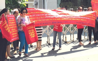 Có giấy phép mới được... bán nhà