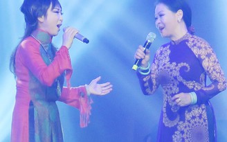 Khánh Ly hát cùng 4 danh ca tại Biên Hòa