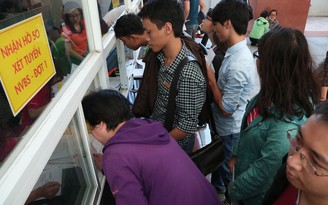 Thi THPT quốc gia và xét tuyển 2016: Đề xuất bỏ điểm sàn