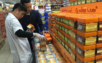 Phát hiện thực phẩm vi phạm chất lượng bán trong siêu thị