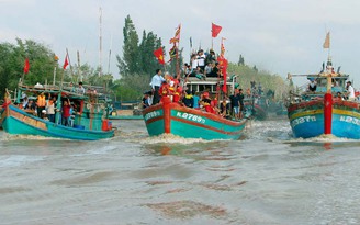 Tưng bừng lễ hội Nghinh Ông