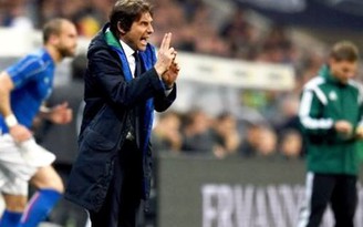 HLV Conte sẽ thay Guus Hiddink dẫn dắt CLB Chelsea mùa tới