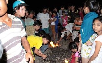 Dân thức trắng đêm vì tin đồn 'lửa ma' cháy hoài không tắt