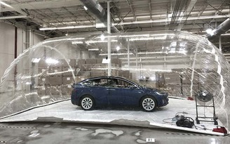 Xe hơi Tesla X đủ sức chống vũ khí sinh học ?
