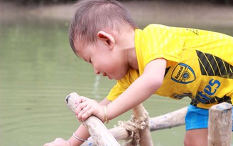 Những đứa trẻ nổi trôi Sài Gòn - Kỳ 2: Bơi sông, sống thiên nhiên từ nhỏ