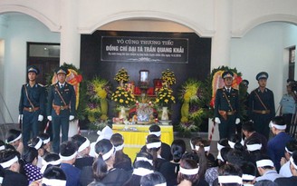 Truy tặng phi công Trần Quang Khải Huân chương Bảo vệ Tổ quốc hạng nhất