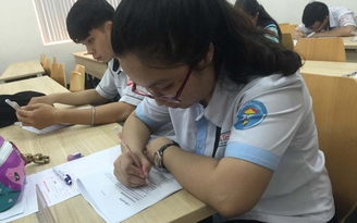 Thi kiểu SAT vào đại học ở Việt Nam