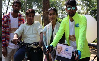 Chàng trai Ấn Độ 'đạp xe vì hòa bình' khắp thế giới