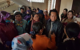 Tiểu thương chợ Hồ Xá phản đối 'đấu giá lại' lô quầy