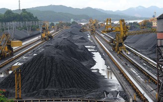 Tập đoàn than - khoáng sản Việt Nam và ngàn tỉ đồng đội nón ra đi