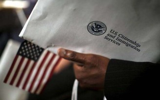 Đơn xin thị thực lao động Mỹ H-1B giảm