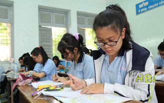 Nhận hồ sơ tuyển sinh lớp 10 Trường THPT chuyên Lê Hồng Phong