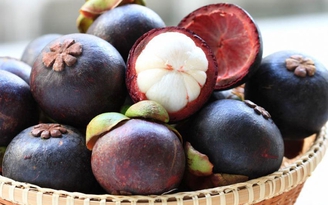Măng cụt rớt giá