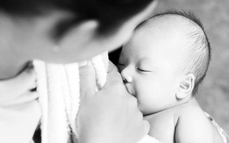 Sữa mẹ giúp phát triển trí não ở trẻ sinh non