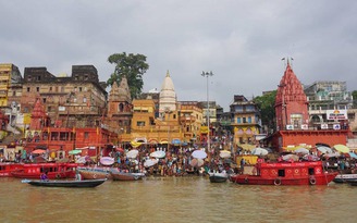 Sốc ở Varanasi