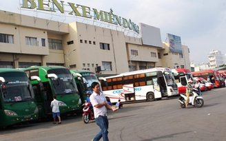 Ám ảnh mùi hôi ở Bến xe Miền Đông