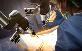 Phẫu thuật nội soi bằng robot trong điều trị ung thư