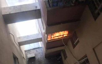 TP.HCM: Cháy tại căn hộ chung cư ở Gò Vấp, người dân hoảng loạn