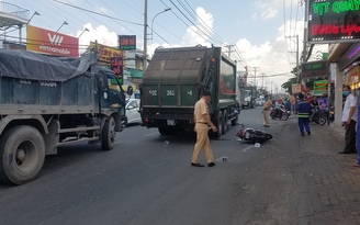 TP.HCM: Va chạm xe chở rác, cô gái trẻ nguy kịch