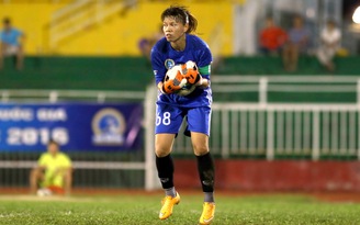 Cựu thủ môn Kiều Trinh tái xuất cùng tuyển nữ TP.HCM