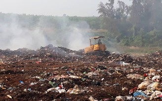 Hơn 1 tháng, xảy ra 4 vụ cháy bãi rác tại Quảng Trị