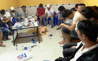 Quảng Nam: Triệt xóa tụ điểm đánh bạc quy mô lớn chứa hàng nóng