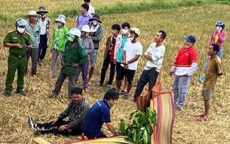 Quảng Nam: Xe cẩu vướng dây điện trần, 1 công nhân bị điện giật tử vong
