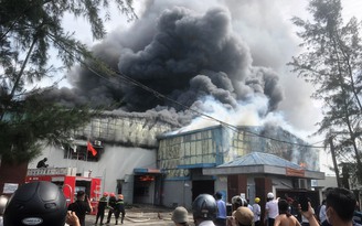 Công ty may Woochang Việt Nam báo vụ cháy lớn gây thiệt hại khoảng 7 triệu USD