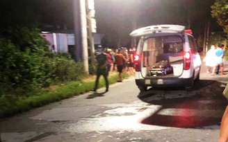 Quảng Nam: Hai xe máy đối đầu, mẹ tử vong, con bị thương nặng