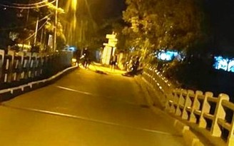 Quảng Nam: Cầu nối hai xã vùng cao bất ngờ sụt lún trong đêm