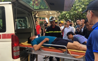 Cháy chung cư Hà Nội, nhiều người bị thương, ngạt khói