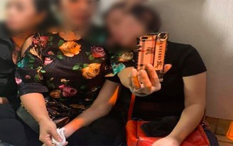 Nghi án người phụ nữ bị đánh thuốc mê để cướp xe máy tại Hà Nội
