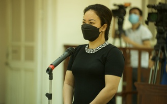 Nữ chủ quán karaoke cho nhân viên 'đón khách xuyên mùa dịch’ lĩnh án 1 năm tù