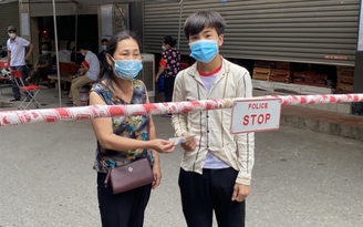 Nam thiếu niên nghèo đi bộ từ Hà Nội về Lào Cai được công an giúp đỡ