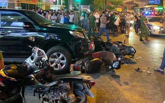 Tài xế lái ‘ô tô điên’ tông hàng loạt phương tiện khiến ít nhất 1 người chết